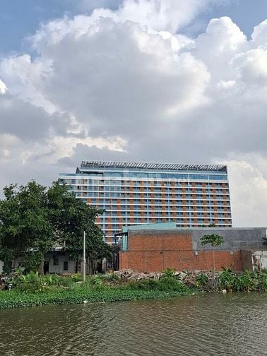 Bán biệt thư 2 mặt tiền ven sông Sài Gòn p13 Bình Thạnh giá 31,5 tỷ