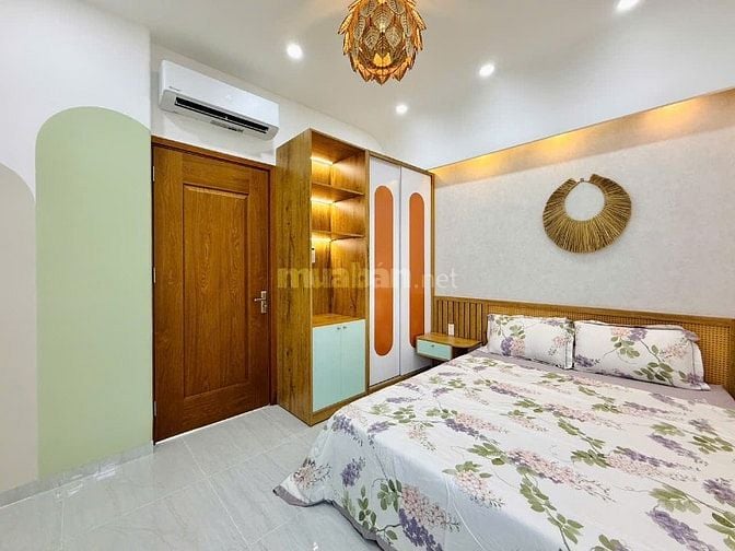 CHÍNH CHỦ BÁN NHÀ 169/NGUYỄN TƯ GIẢN 2LẦU ĐÚC 3PN FULL NỘI THẤT