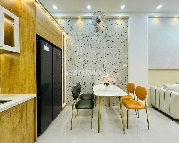 CHÍNH CHỦ BÁN NHÀ 169/NGUYỄN TƯ GIẢN 2LẦU ĐÚC 3PN FULL NỘI THẤT