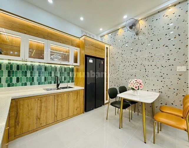 CHÍNH CHỦ BÁN NHÀ 169/NGUYỄN TƯ GIẢN 2LẦU ĐÚC 3PN FULL NỘI THẤT