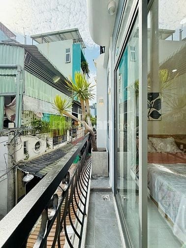 CHÍNH CHỦ BÁN NHÀ 169/NGUYỄN TƯ GIẢN 2LẦU ĐÚC 3PN FULL NỘI THẤT
