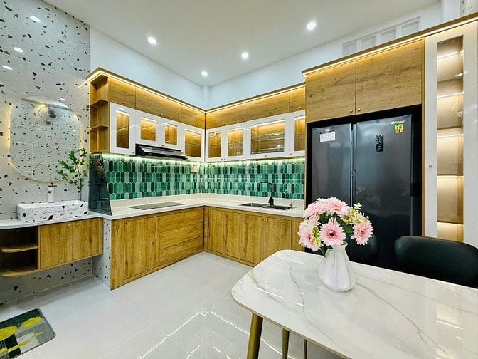 CHÍNH CHỦ BÁN NHÀ 169/NGUYỄN TƯ GIẢN 2LẦU ĐÚC 3PN FULL NỘI THẤT