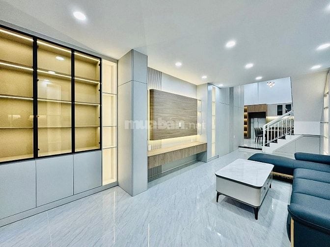 Kẹt vốn KD bán gấp nhà Trần Tuấn Khải, P5, Q5. Chỉ 2,67tỷ. 62m2