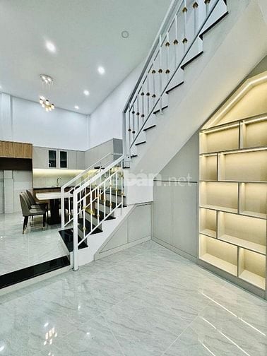 Kẹt vốn KD bán gấp nhà Trần Tuấn Khải, P5, Q5. Chỉ 2,67tỷ. 62m2