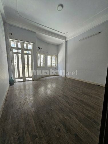 Cần bán nhà ngay trung tâm đường Trần Não Quận 2 - TP Thủ Đức