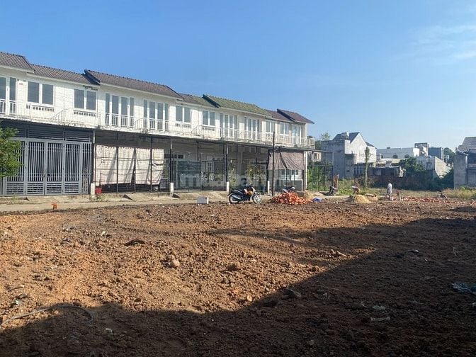 LÔ ĐẤT 73M2 NHÁNH ĐƯỜNG NGUYỄN CHI THANH GIÁ 1,3 TỶ