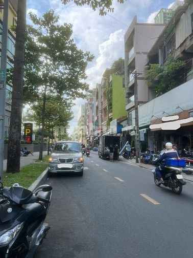Bán gấp nhà mặt tiền Dương Tử Giang P14 Quận 5, khu kinh doanh sầm uất