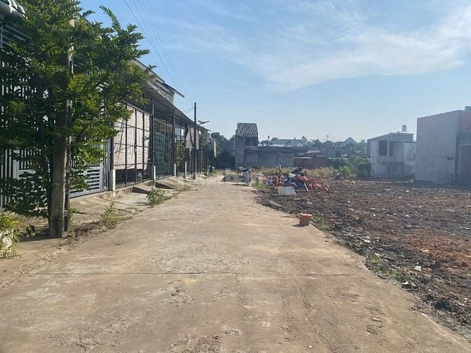 LÔ ĐẤT 73M2 NHÁNH ĐƯỜNG NGUYỄN CHI THANH GIÁ 1,3 TỶ