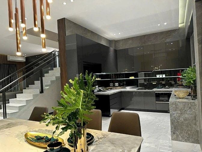 BÁN BIỆT THỰ mới 100% GÓC 2 MẶT TIỀN MỸ GIANG 2, PHÚ MỸ HƯNG QUẬN 7