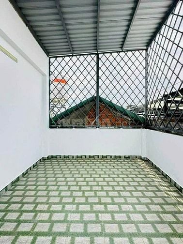 Căn góc 2 MT hẻm Hoàng Văn Thụ xây 4 tầng, giá 2 tỷ 150. Hẻm oto, SHR