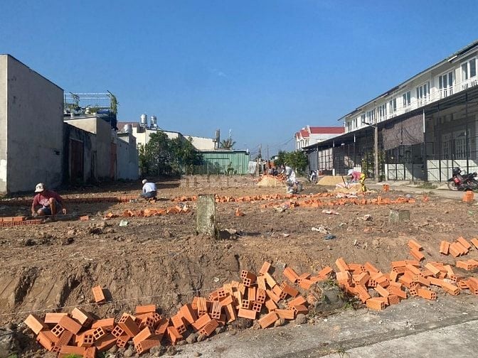 LÔ ĐẤT 73M2 NHÁNH ĐƯỜNG NGUYỄN CHI THANH GIÁ 1,3 TỶ