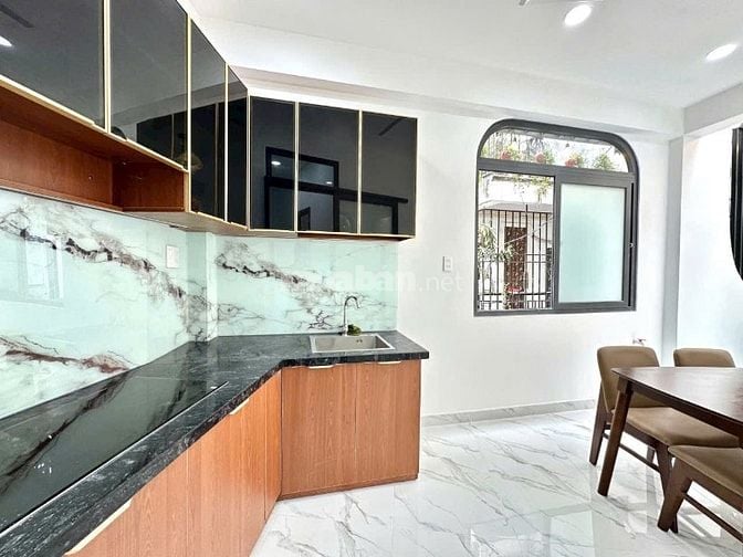 ⭐️Nhà 2 Lầu tuyệt đẹp Cao Cấp góc 2 mặt hẻm Nguyễn Kiệm, P4, Q.Phú Nhu