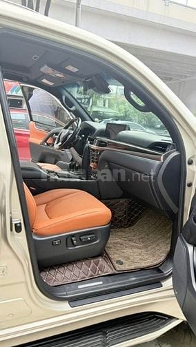 Bán Lexus LX570 Super Sport sản xuất 2018, màu vàng cát sa mạc.