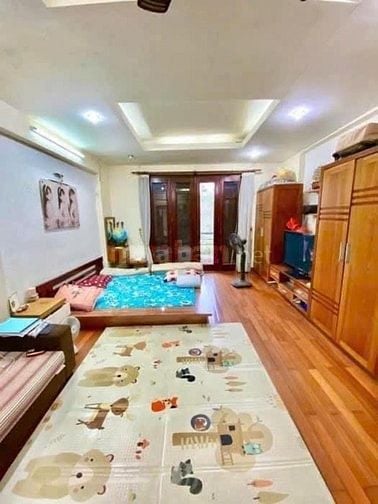 Bán nhà mặt phố Yên Hoa 2 thoáng ba bước ra Hồ Tây. Dt 48m2, 5t, mt 4.