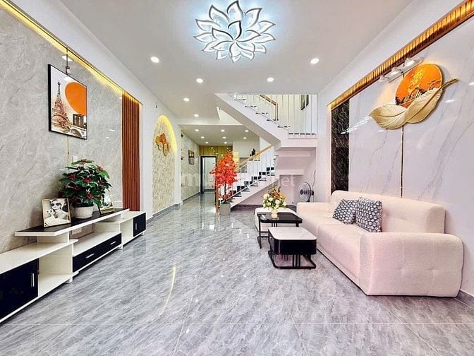 Nhà Tôn Thất Đạm, Quận 1 hẻm xe hơi 6m. Diện tích 52m2 Giá 2ty960