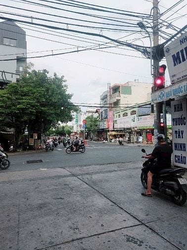 BÁN NHÀ CHÍNH CHỦ .SỔ HỒNG RIÊNG 2TỶ290 (3×8)