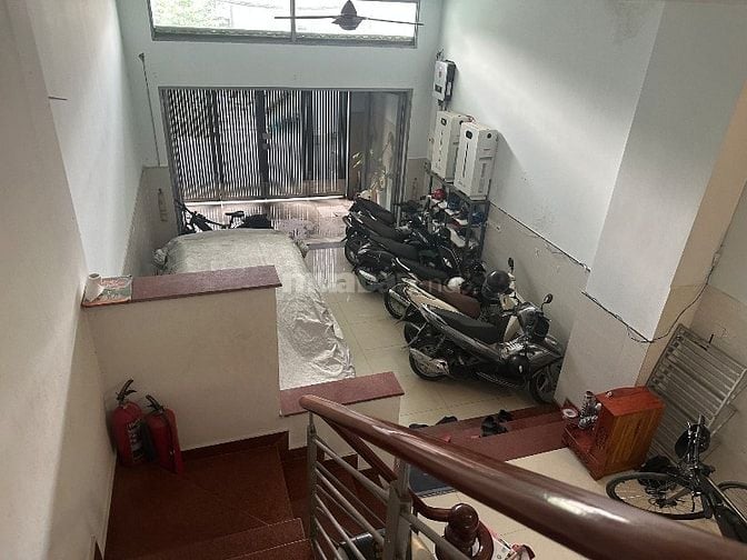 Chính chủ, 30m2, phòng đầy đủ nội thất, yên tĩnh, tự do, hẻm xe hơi