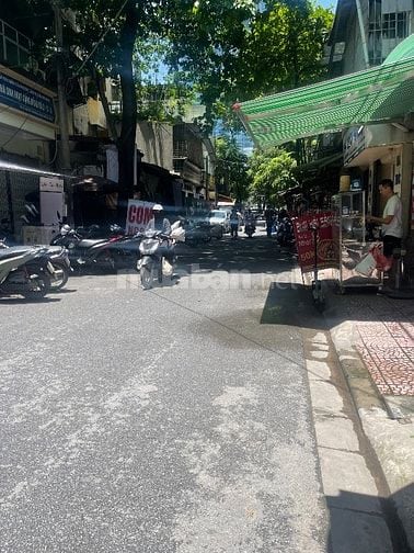 HIẾM - HOÀNG CẦU - NGUYỄN PHÚC LAI - 75M - 4 TẦNG - MT 10M - Ô TÔ 