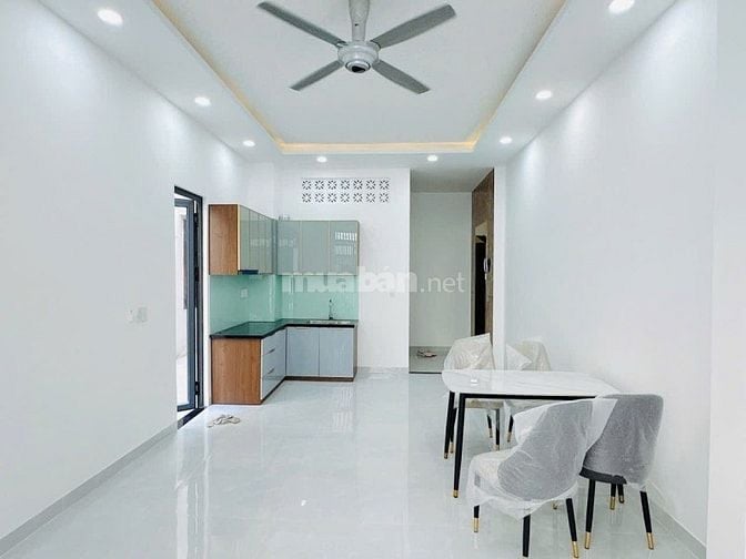 Bán nhà mới HXH Đặng Văn Ngữ 43m2 nở hậu 5.6m có thang máy 3 tầng