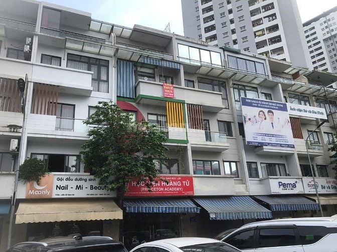 Cho thuê nhà 05 tầng tại 609 Trương Định
