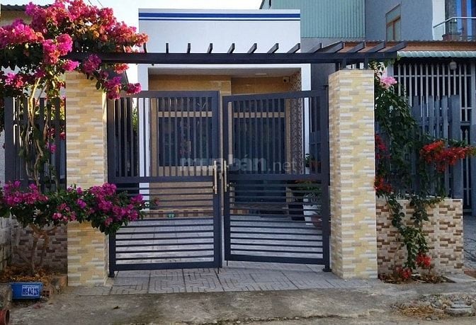 Chính chủ bán căn nhà 213m2 - Thôn Đông Hải - Xã Tân Hải - Thị Xã Phú 