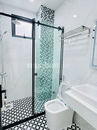 Bán nhà mới HXH Đặng Văn Ngữ 43m2 nở hậu 5.6m có thang máy 3 tầng