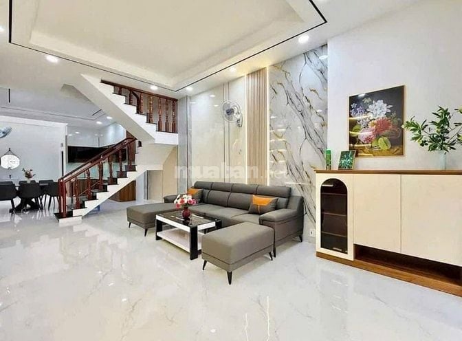 Nhà Sư Vạn Hạnh Q10 dt60m2 / 3ty800. Sổ sẵn nhà đang cho thuê 20tr/th