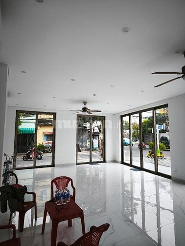 Cần cho thuê mặt bằng tầng 1 &2 vị trí siêu đẹp 