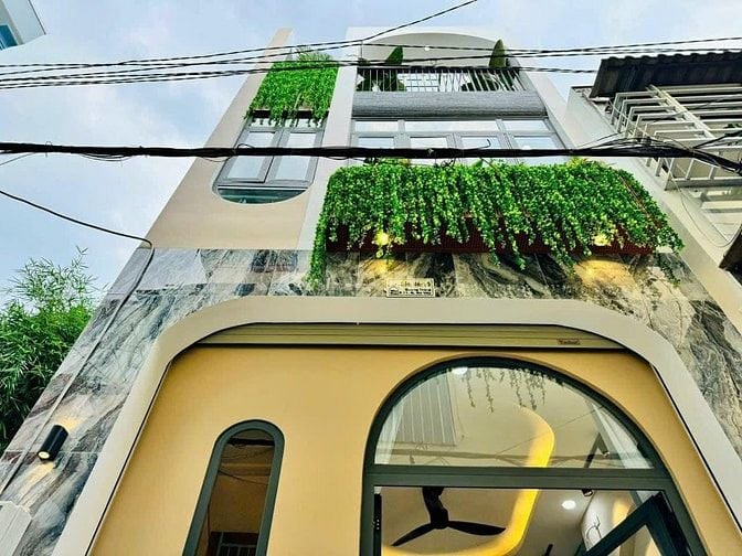 Cần bán nhà 72m2 Nơ Trang Long, P13, Bình Thạnh. Gần Cầu Đỏ, SHR