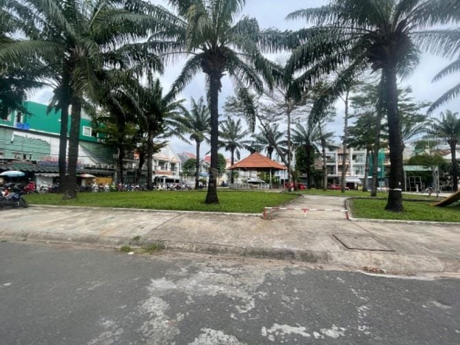 Biệt Thự MTNB khu Tên Lữa dt 12x20m nhà 2 tấm giá 28.5 tỷ TL