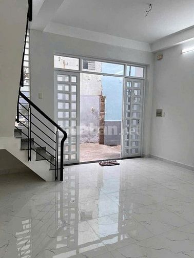 BÁN NHÀ 2 TẦNG ĐÚC XTT 8-4 HÓC MÔN GIÁ RẺ 3.58 TỶ 
