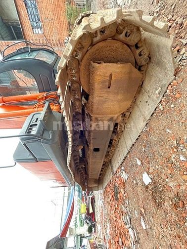 Thanh lý máy đào bánh xích Hitachi ZX200-1