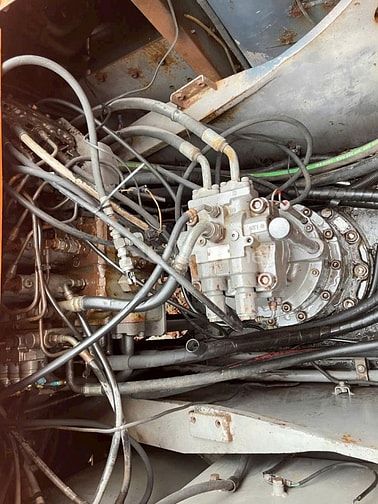 Thanh lý máy đào bánh xích Hitachi ZX200-1