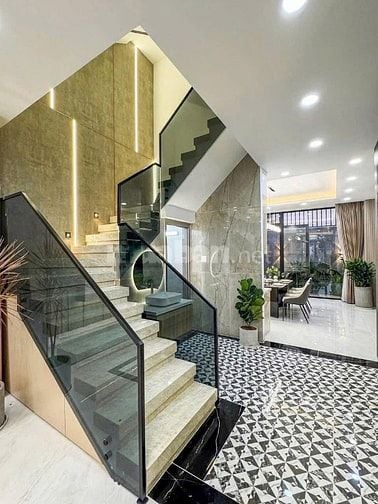 Nhà Đẹp Hoàng Sa, Quận 3 dt 64m2 / 3ty550. Sổ sẵn sang tên ngay
