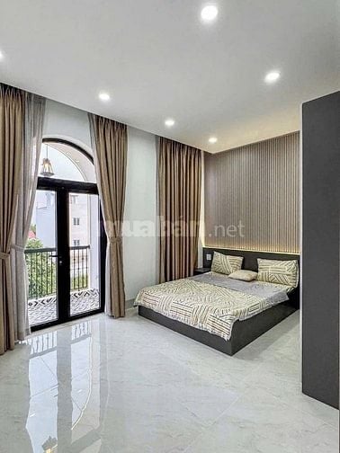 Nhà Đẹp Hoàng Sa, Quận 3 dt 64m2 / 3ty550. Sổ sẵn sang tên ngay