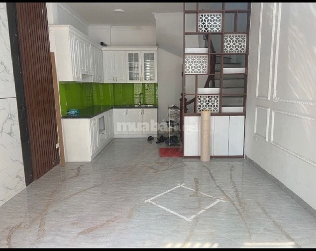 Bán nhà Mỹ Đình, mới đẹp, thoáng sáng. Diện tích 30m2. Giá : 6,4 tỷ