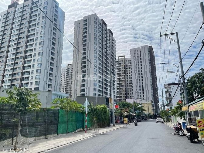 Lô Đất hẻm đường Lê Tấn Bê gần chung cư Lê Thành dt 5x20m giá 4.6 tỷ