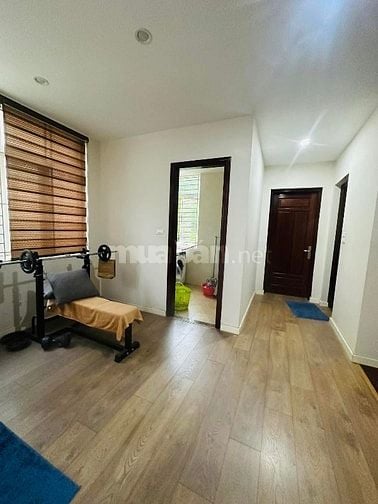 Biệt thự S 153m2, 9m mặt tiền, vỉa hè 2 bên, đối diện công viên, đẹp