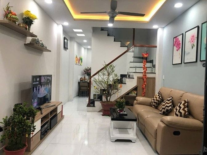 🔥 Nhà 1 Trệt 3 Lầu + ST – Hẻm 6m Nguyễn Đình Chính – 83m²  Chỉ 3TỶ290