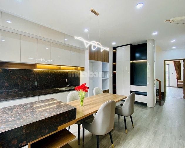 ⭐️Siêu phẩm 4 Lầu tuyệt đẹp CAO CẤP hẻm rộng 8m Lê Đức Thọ, P15, GV