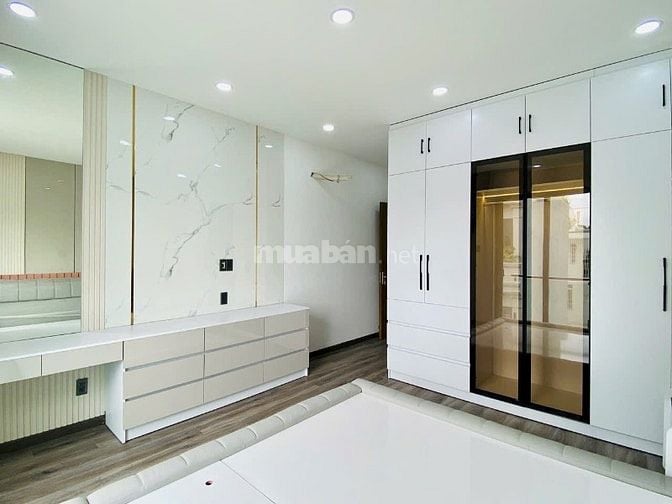 ⭐️Siêu phẩm 4 Lầu tuyệt đẹp CAO CẤP hẻm rộng 8m Lê Đức Thọ, P15, GV