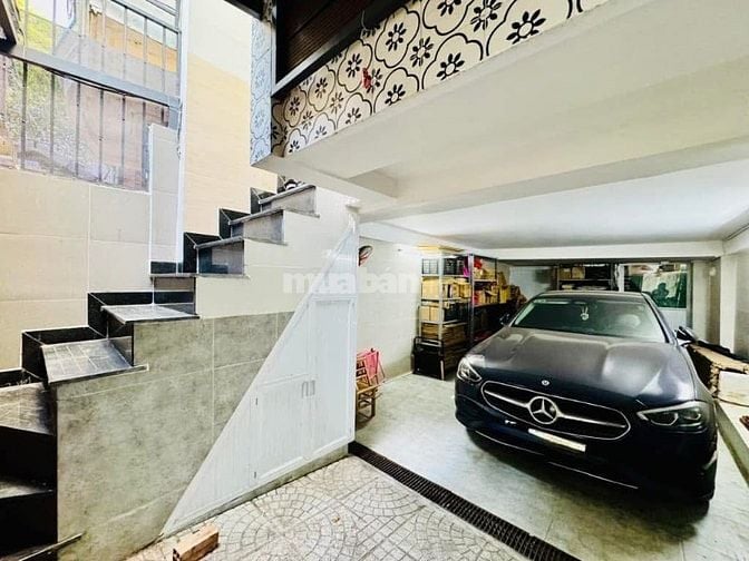 Đi nước ngoài bán gấp nhà Quốc Hương, Thảo Điền, Q2. Giá chỉ 2,42Tỷ
