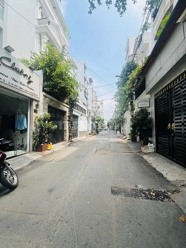 Nhà hẻm xe hơi, p.12-q.10, sát ngả 3 đi 3/2 - sư vạn hạnh - thành thái