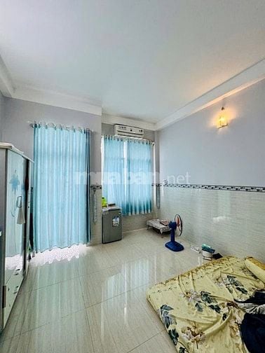 Bán gấp nhà Ông Ích Khiêm, Phường 14, Quận 11, Giá 3 tỷ 150, Diện tích