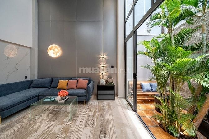 Siêu phẩm 4 Lầu THANG MÁY tuyệt đẹp CAO CẤP hẻm xe hơi Nguyễn Văn Khối