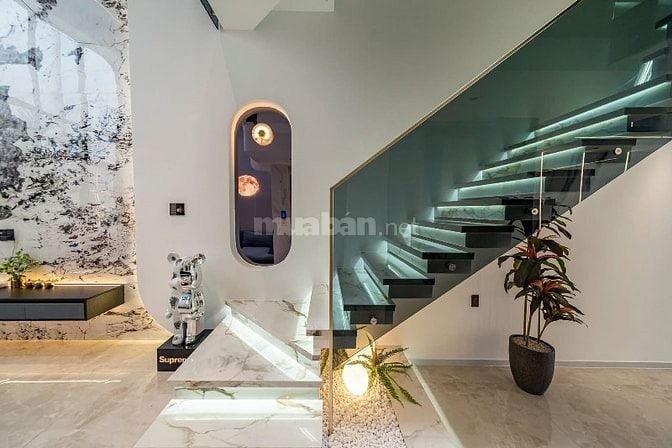 Siêu phẩm 4 Lầu THANG MÁY tuyệt đẹp CAO CẤP hẻm xe hơi Nguyễn Văn Khối