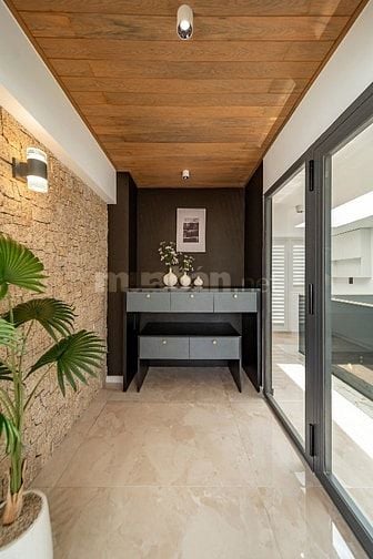Siêu phẩm 4 Lầu THANG MÁY tuyệt đẹp CAO CẤP hẻm xe hơi Nguyễn Văn Khối