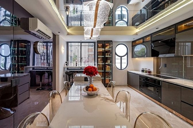 Siêu phẩm 4 Lầu THANG MÁY tuyệt đẹp CAO CẤP hẻm xe hơi Nguyễn Văn Khối