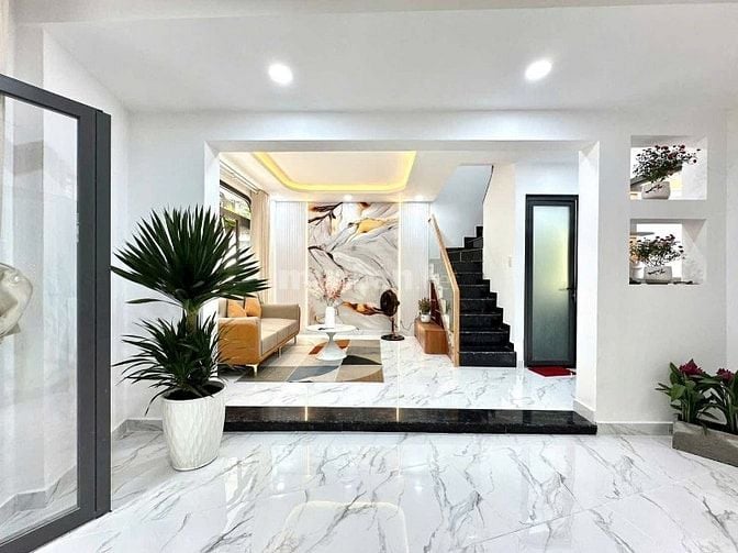 Bán Nhà Đẹp 1 Lầu Hồ Văn Huê,P9,Q Phú Nhuận Giá 2tỷ8 Sổ Riêng