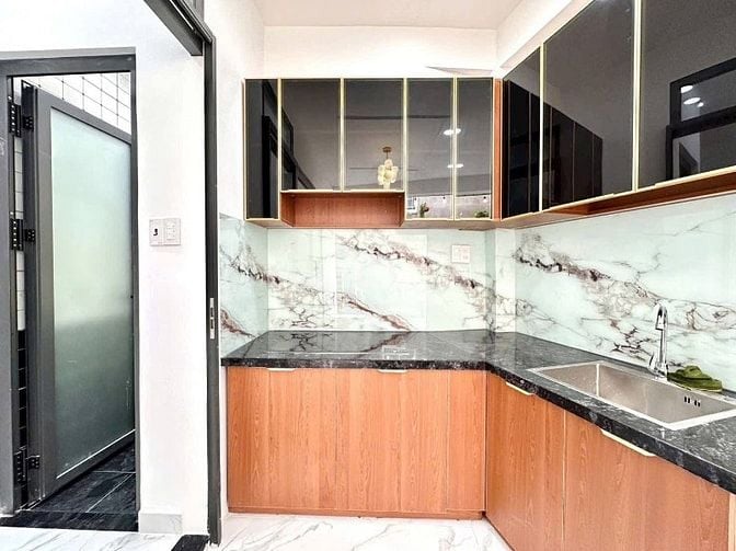 Bán Nhà Đẹp 1 Lầu Hồ Văn Huê,P9,Q Phú Nhuận Giá 2tỷ8 Sổ Riêng
